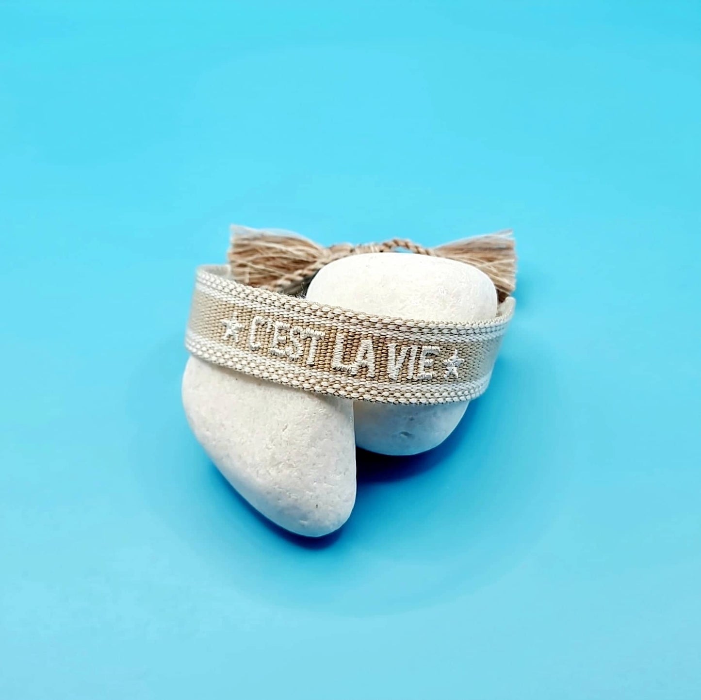 c'est la vie bracelet, c'est la vie cotton bracelet, c'est la vie friendship bracelet, gold c'est la vie bracelet