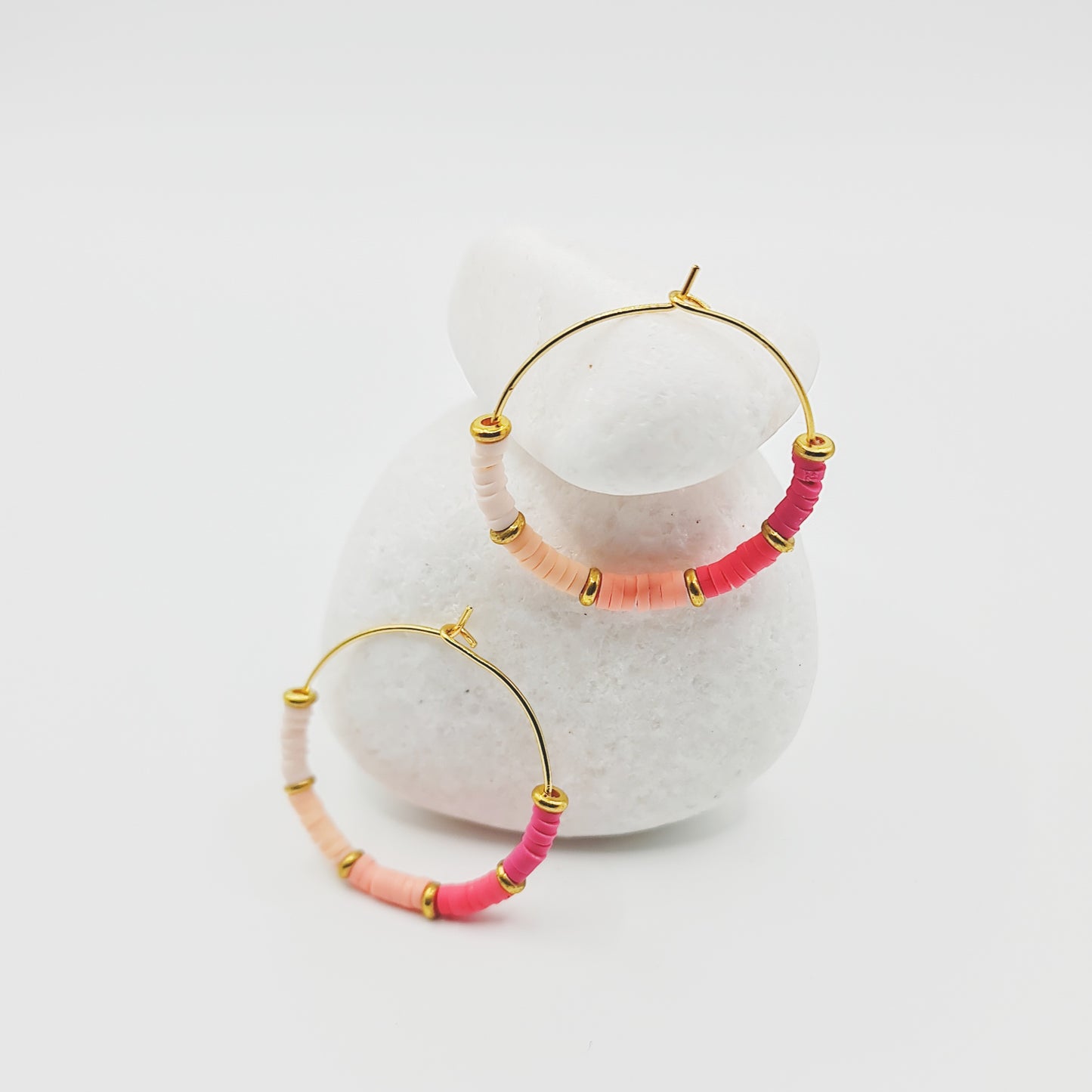 pink hoop earrings, beaded pink earrings, gold and pink hoop beaded earrings, beaded hoop earrings